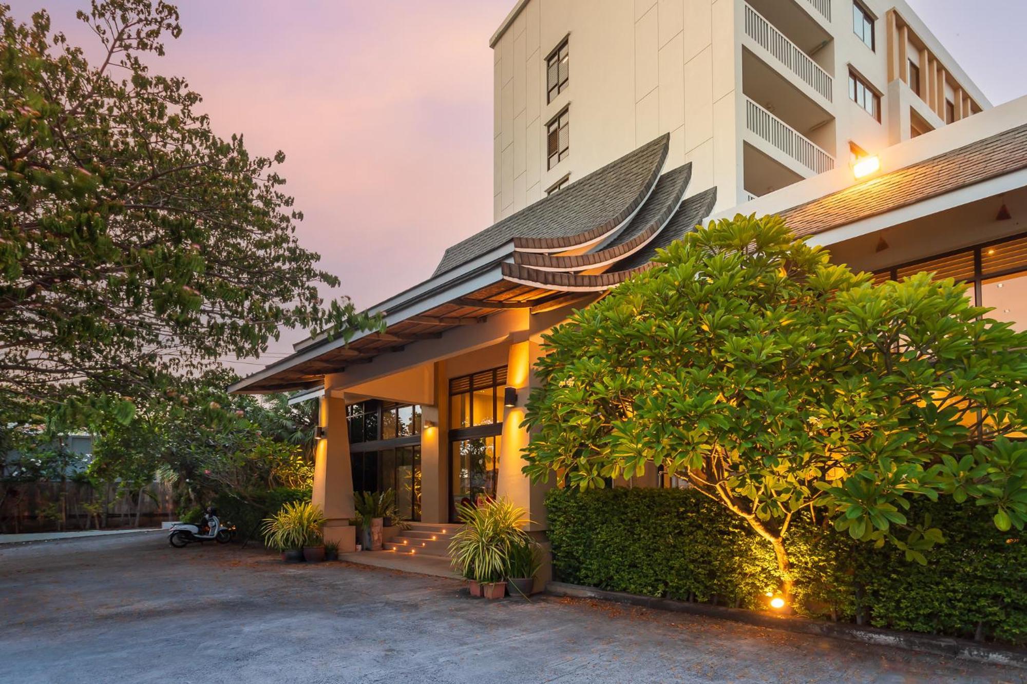 Recenta Phuket Suanluang Exterior foto